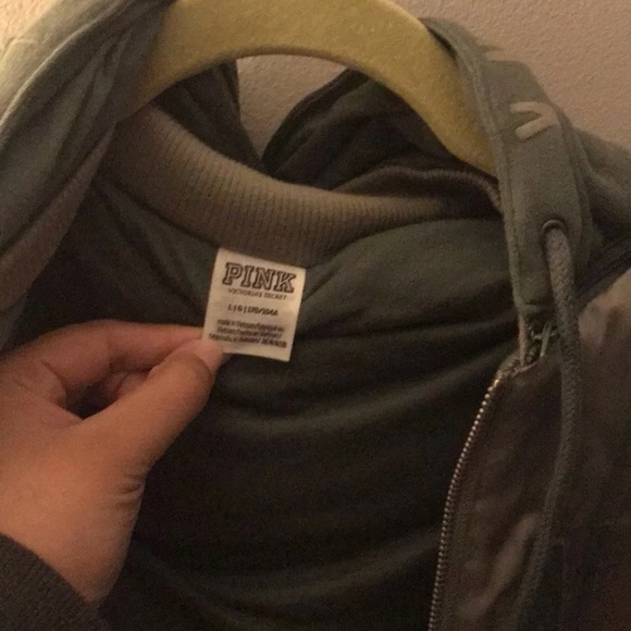 Sold - Picture 3 of 4